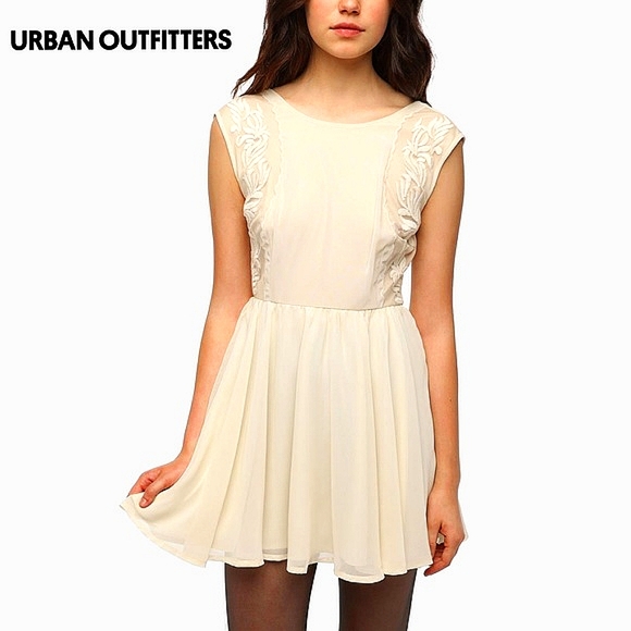 Urban Outfitters Dresses & Skirts - Size 2 Pins & Needles embroidered cream dress